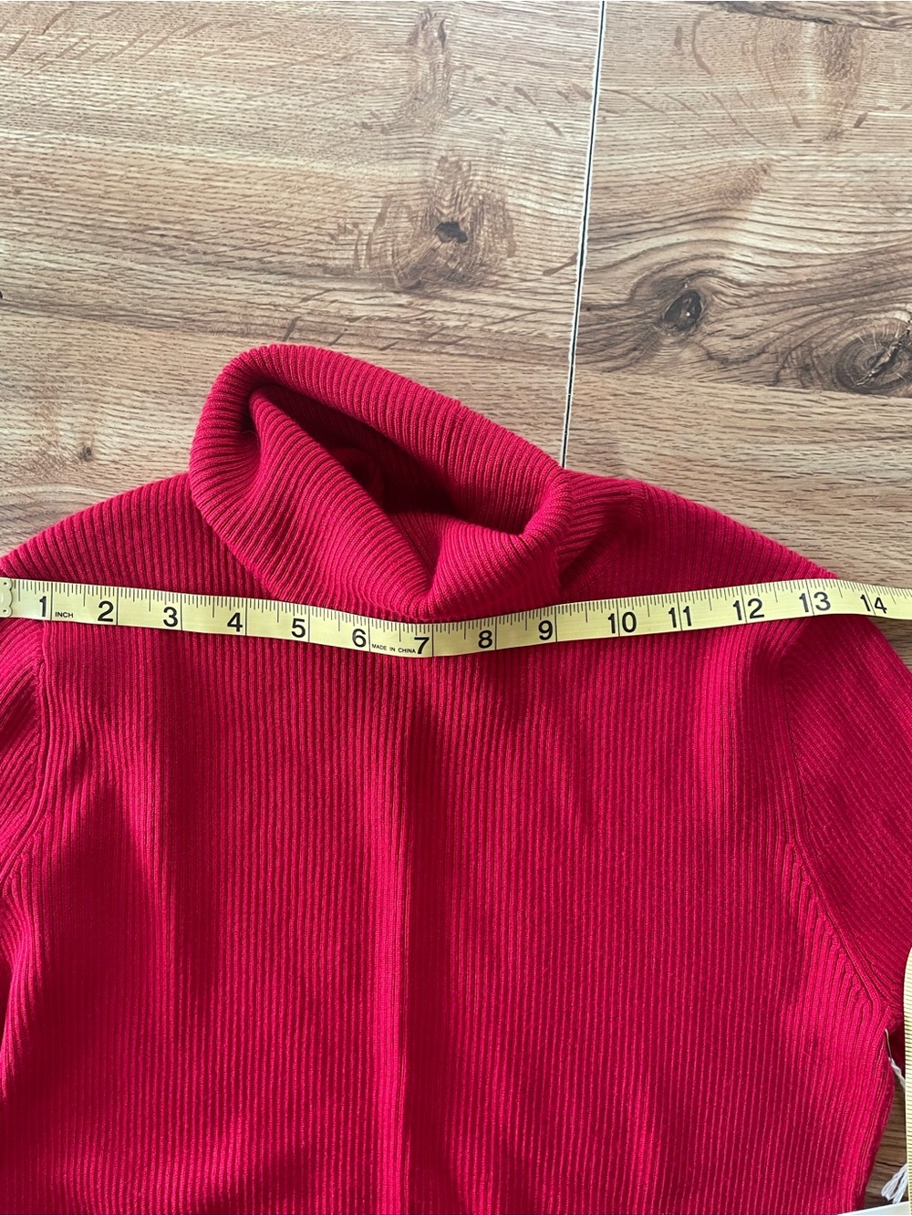 Cielo Red Ribbed Turtleneck Sweater - Picture 5 of 7